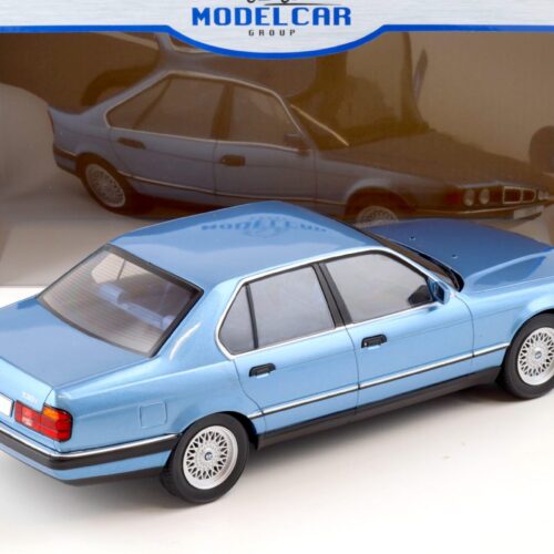 1:18 MCG BMW 7-Series 730i (E32) Limousine blue metallic