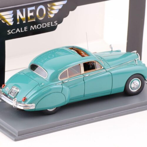 1:43 NEO Jaguar MK VII green 1955