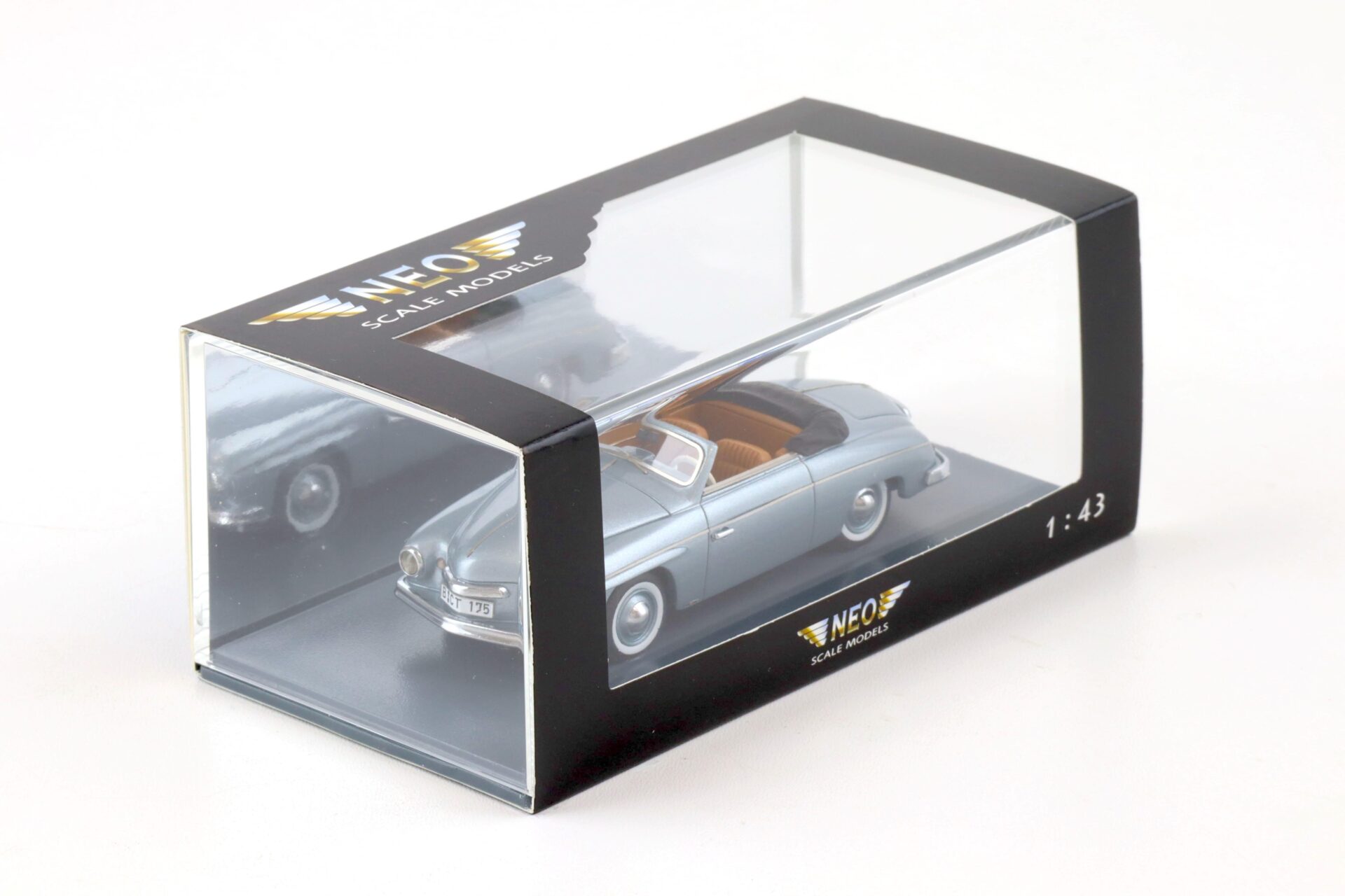 1:43 NEO Rometsch Beeskow Cabriolet silver-blue metallic