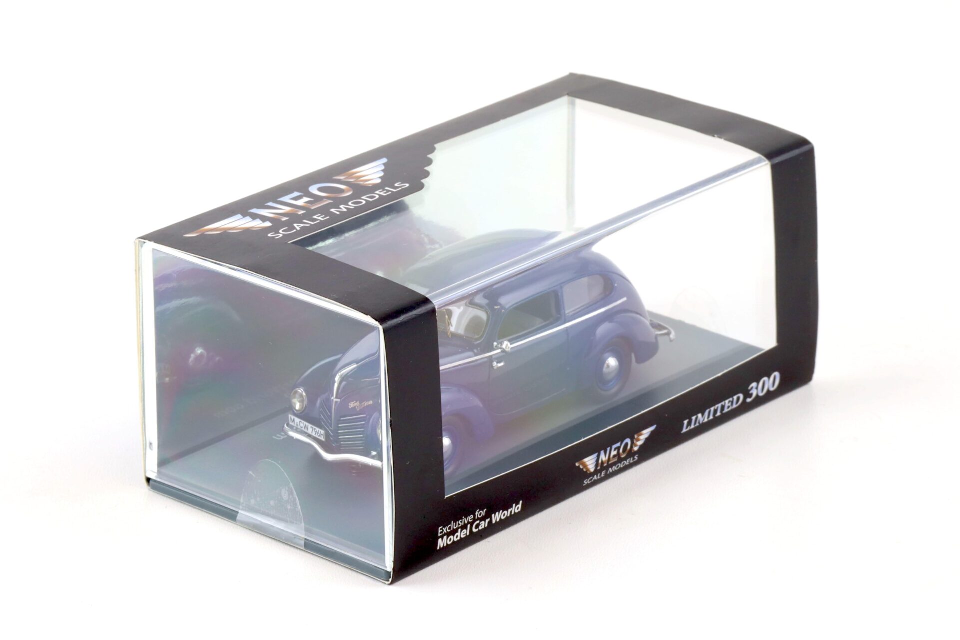 1:43 NEO Ford Taunus G93A (Buckel Taunus) dark blue MCW Limited 300 pcs.