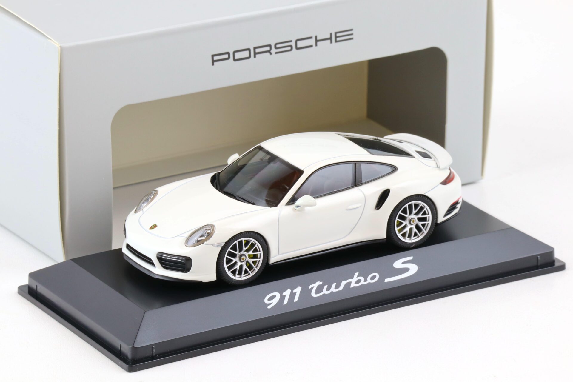ID 80874 orig 1.jpg 1:43 Herpa Porsche 911 (991.II) Turbo S Coupe white WAP DEALER