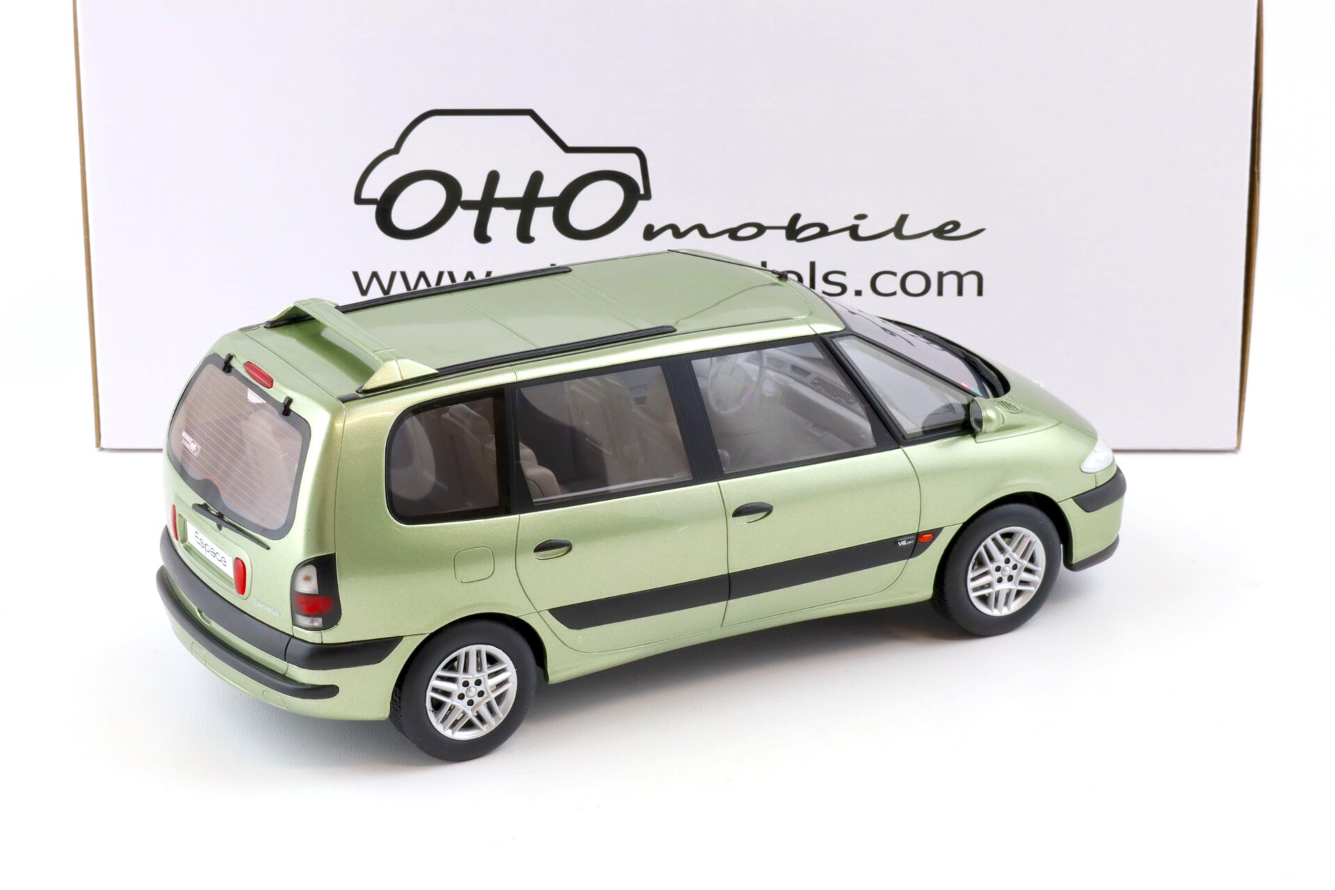 1:18 OTTO mobile OT430 Renault Espace 3 green metallic 2001