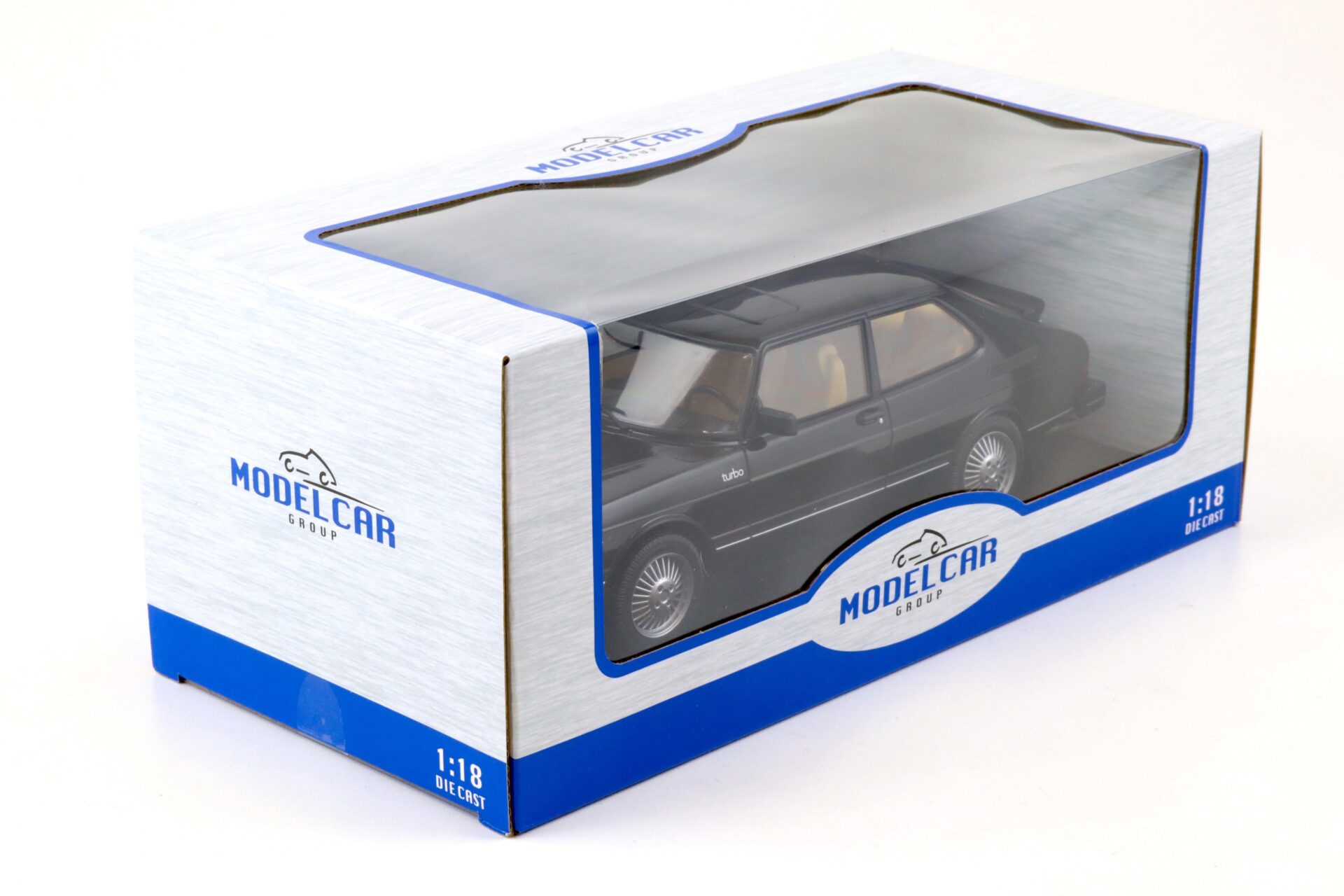 1:18 MCG Saab 900 Turbo 3-doors black 1981