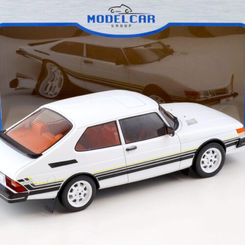 1:18 MCG Saab 900 Turbo 3-doors white/ black 1981