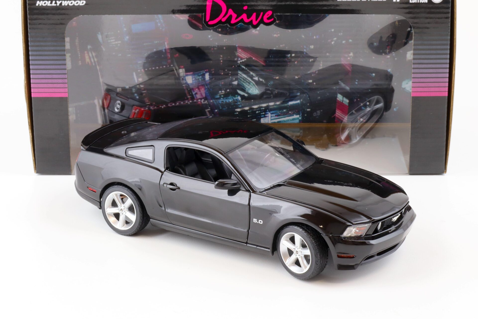 1:18 Greenlight 2011 Ford Mustang GT 5.0 Coupe black DRIVE 2011