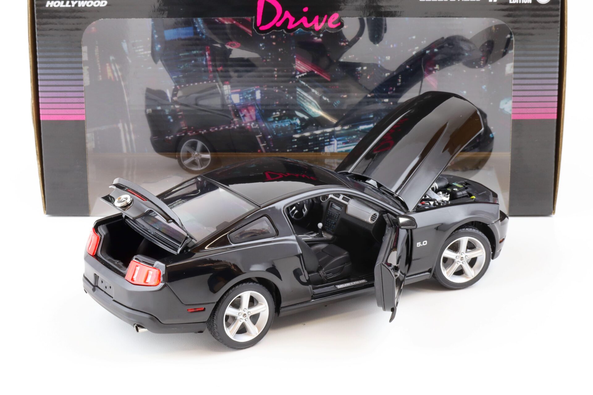 1:18 Greenlight 2011 Ford Mustang GT 5.0 Coupe black DRIVE 2011