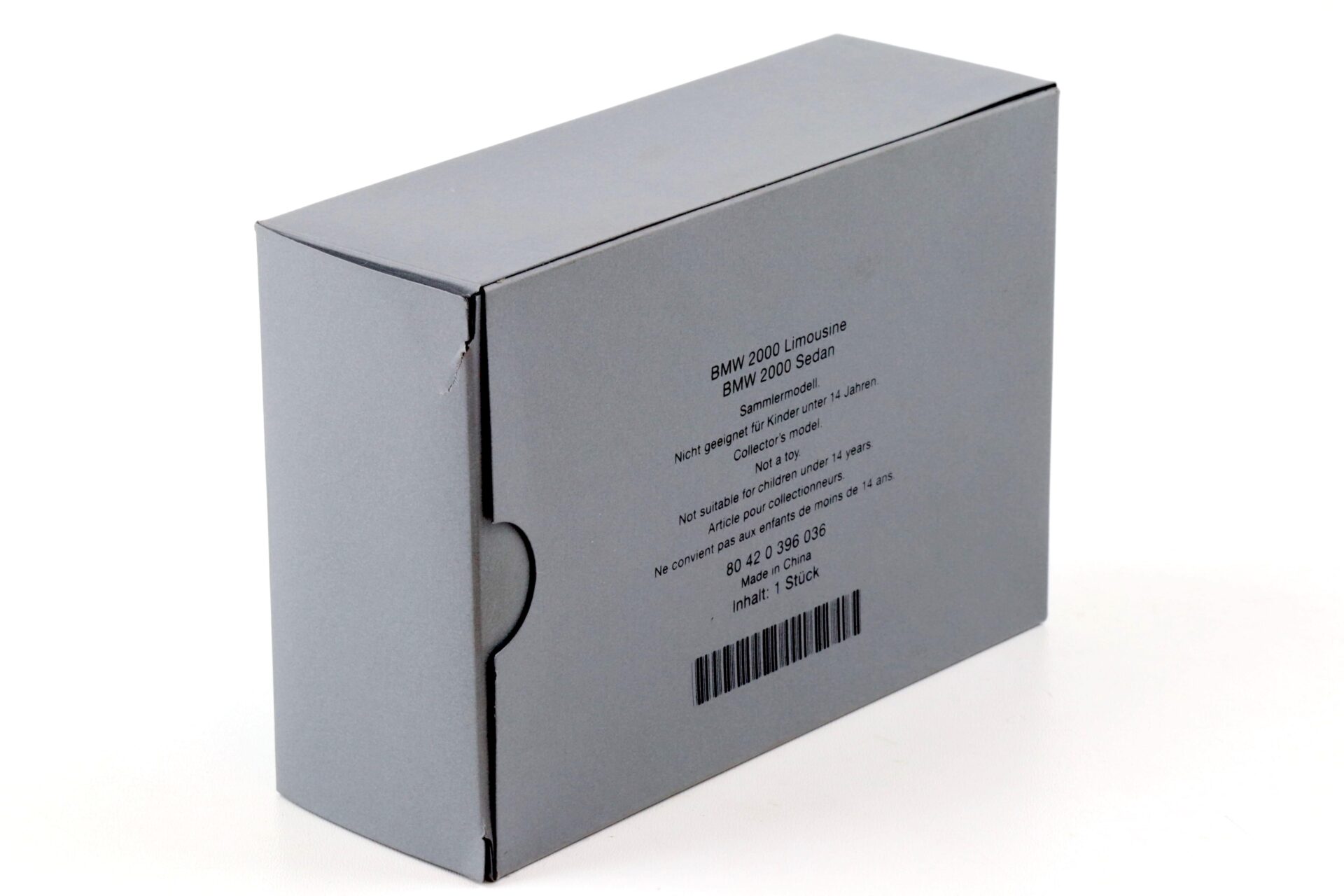 1:43 Schuco BMW 2000 Limousine Sedan dark green DEALER VERSION