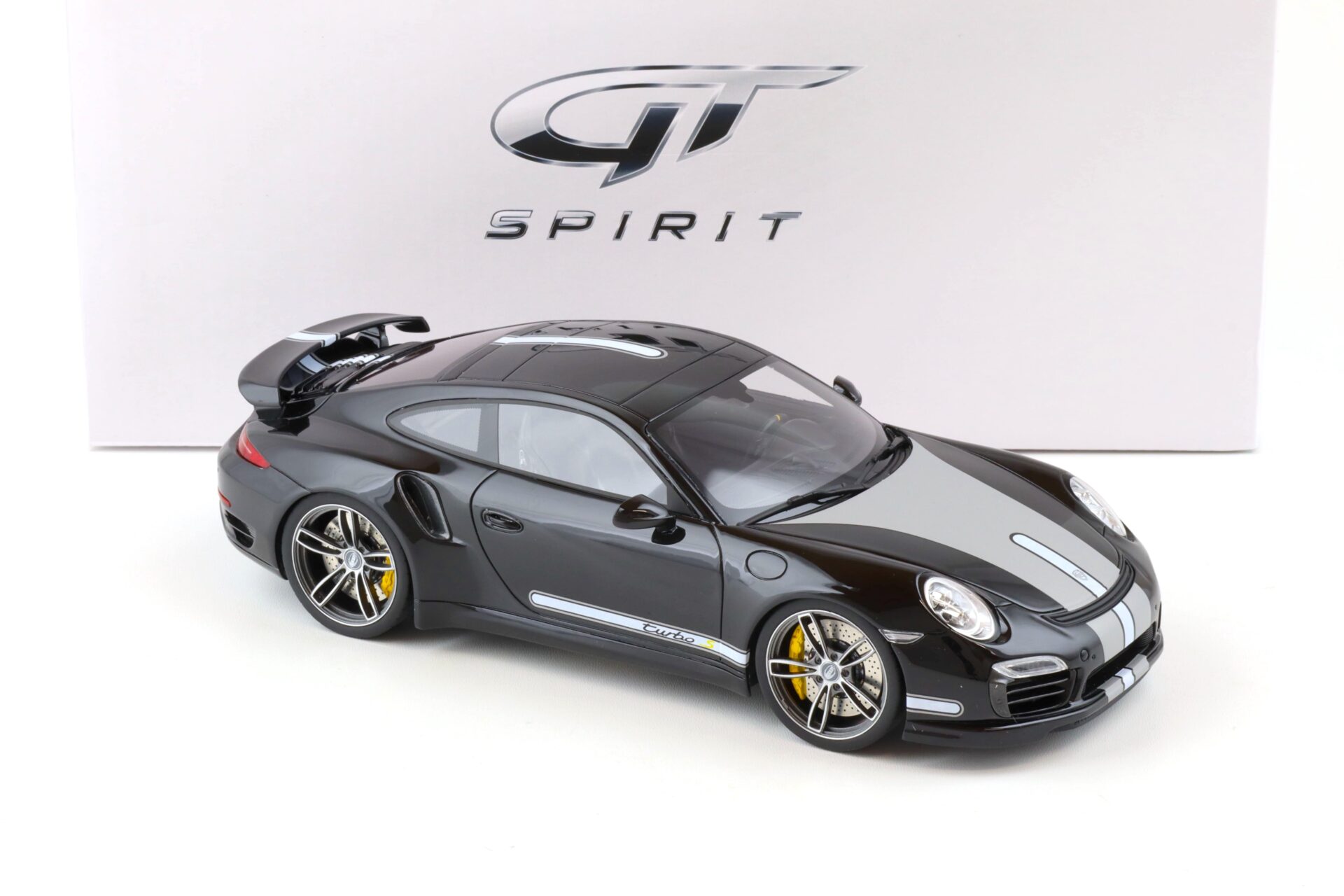 1:18 GT Spirit ZM025 Porsche 911 (991) Turbo S Coupe TECHART black