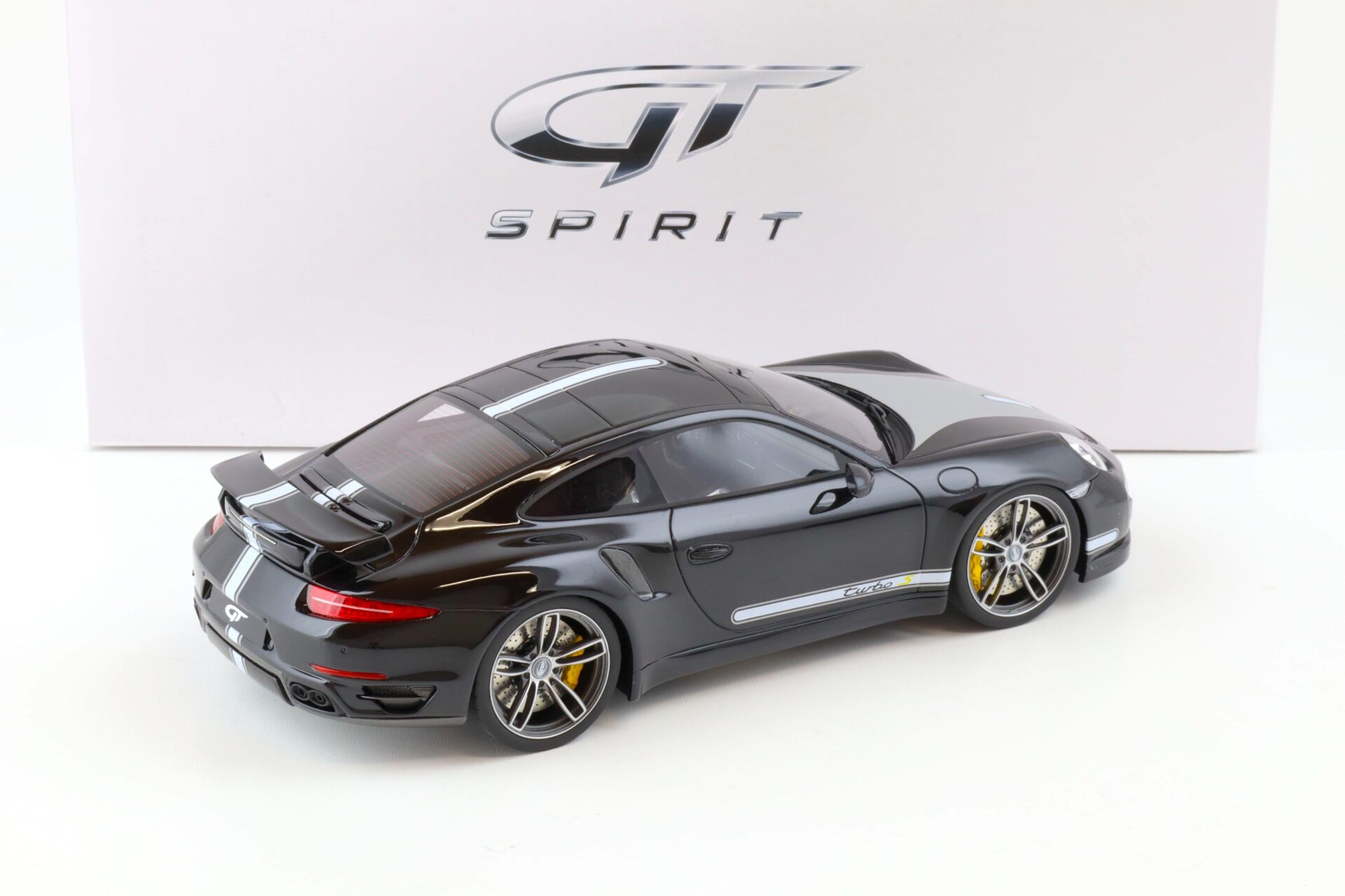 1:18 GT Spirit ZM025 Porsche 911 (991) Turbo S Coupe TECHART black