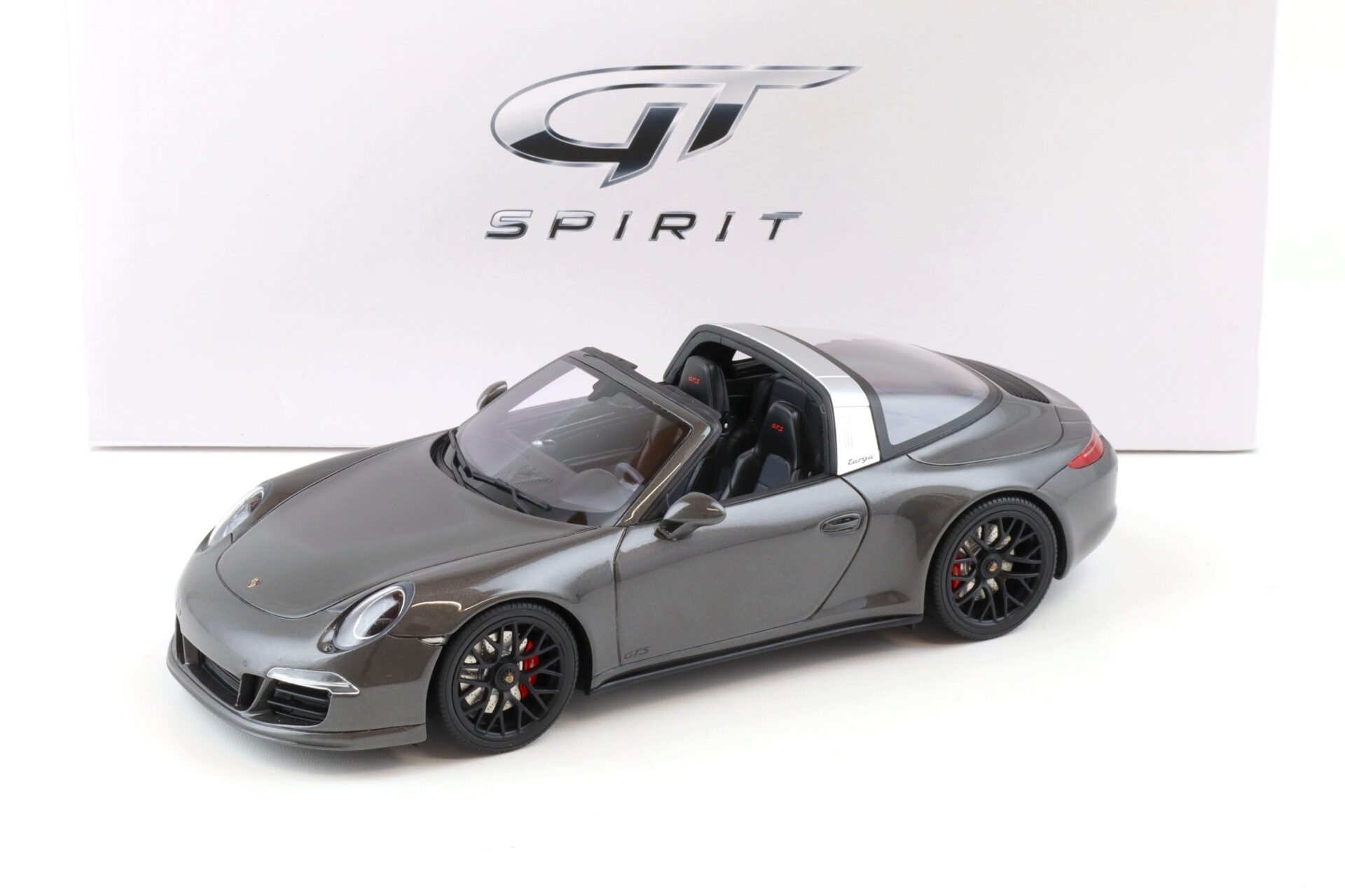 1:18 GT Spirit ZM042 Porsche 911 (991) Targa 4 GTS 2015 grey metallic