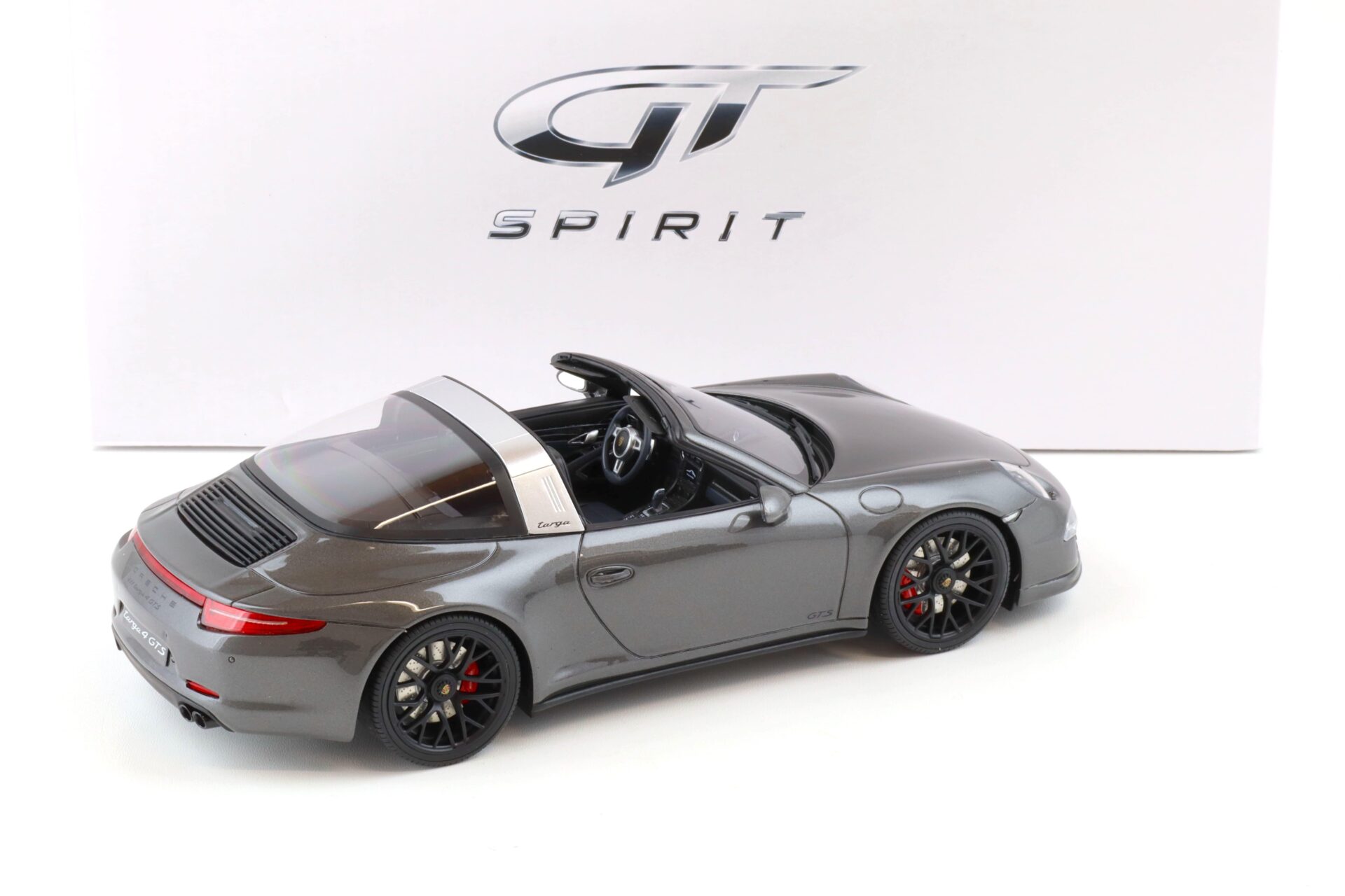 1:18 GT Spirit ZM042 Porsche 911 (991) Targa 4 GTS 2015 grey metallic