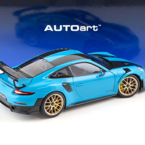 1:18 AUTOart Porsche 911 (991.2) GT2 RS 2017 Weissach Package Miami blue 78175 - Image 3