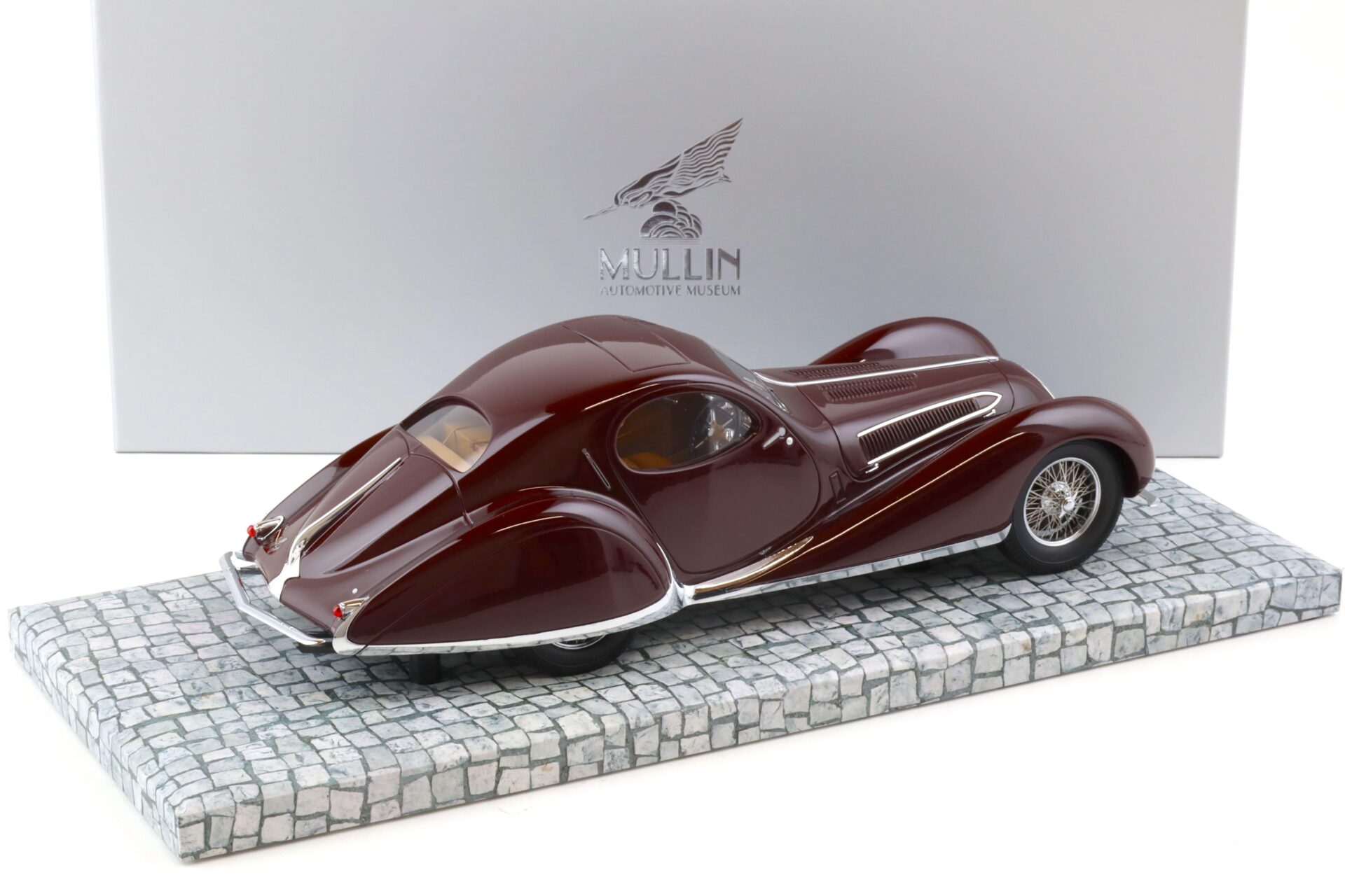 1:18 Minichamps Talbot Lago T150 C SS Coupe dark red The Mullin Automotive Museum