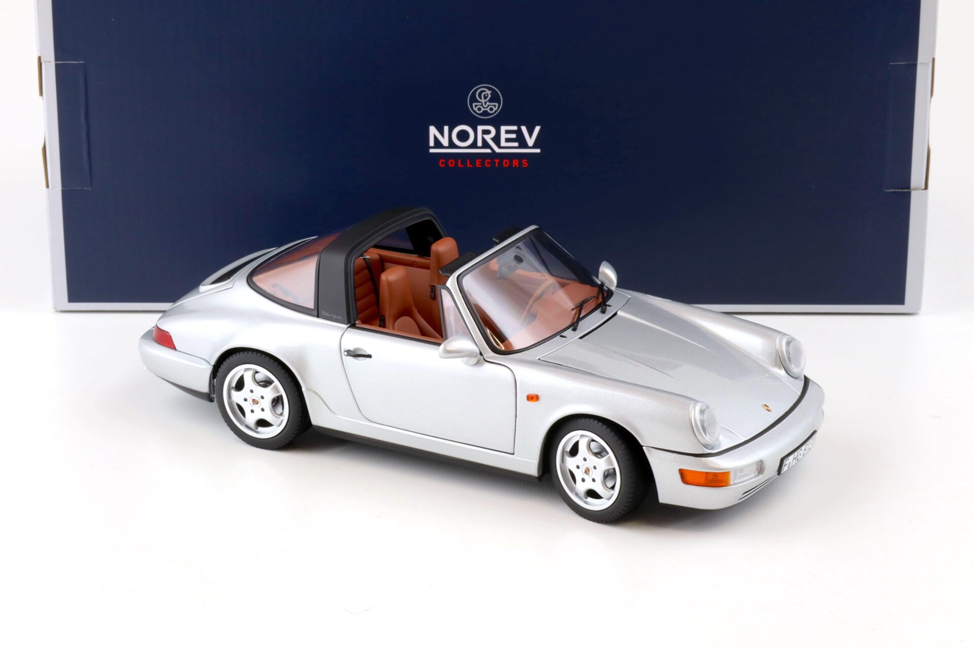 1:18 Norev Porsche 911 (964) Carrera 4 Targa 1990 silver metallic 187342