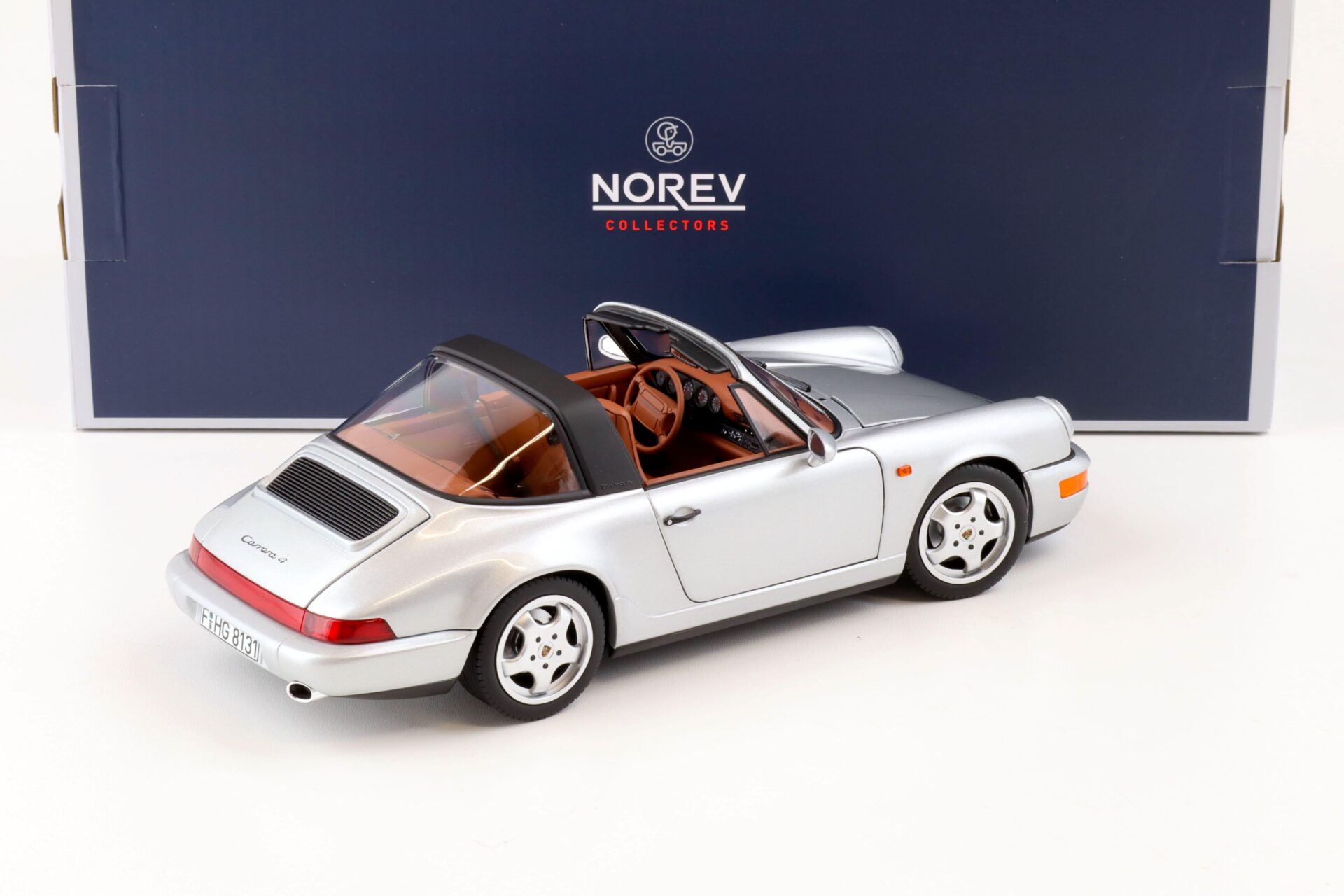1:18 Norev Porsche 911 (964) Carrera 4 Targa 1990 silver metallic 187342