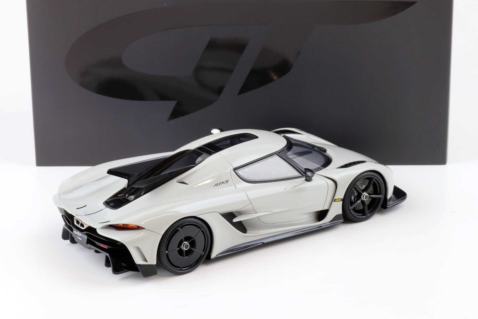 1:18 GT Spirit GT412 Koenigsegg Jesko Absolut grey 2022