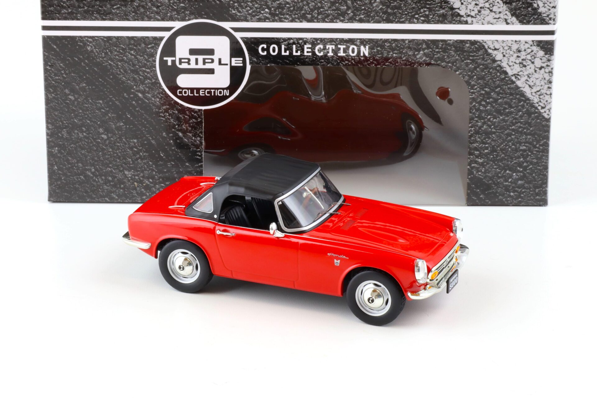 1:18 Triple9 Honda S800 with removable Soft-Top red 1966