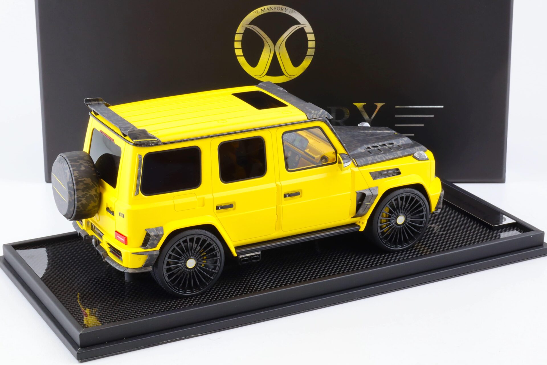 1:18 Motorhelix Mercedes G-Class G63 AMG Mansory matt yellow - Limited 49 pcs.