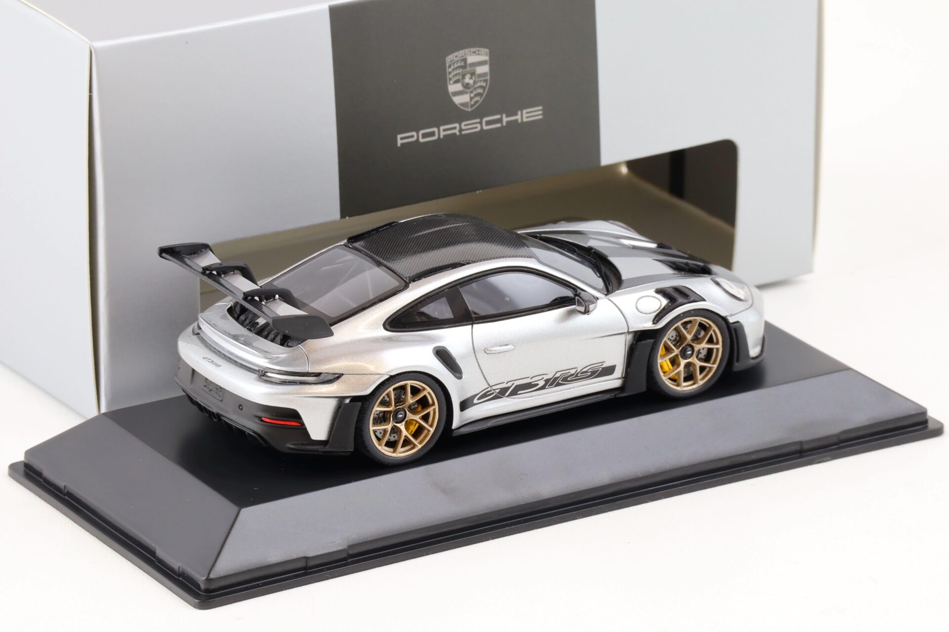 1:43 Spark Porsche 911 (992) GT3 RS Weissach Package GT-silver metallic WAP DEALER