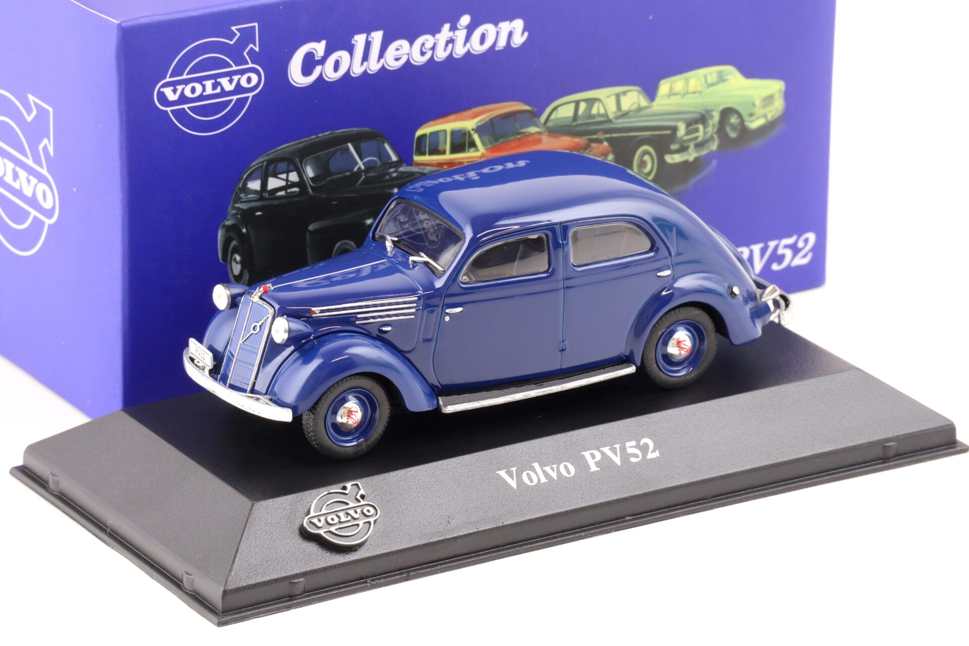 1:43 Atlas IXO Volvo Collection 1937 Volvo PV52 dark blue