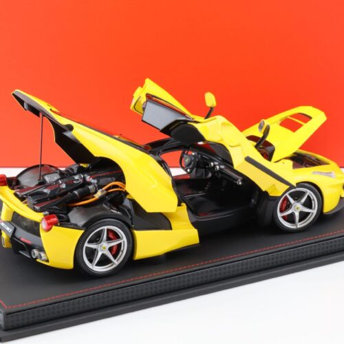 1:18 BBR Ferrari LaFerrari Modena yellow/ Gloss black roof - Limited 120 pcs.