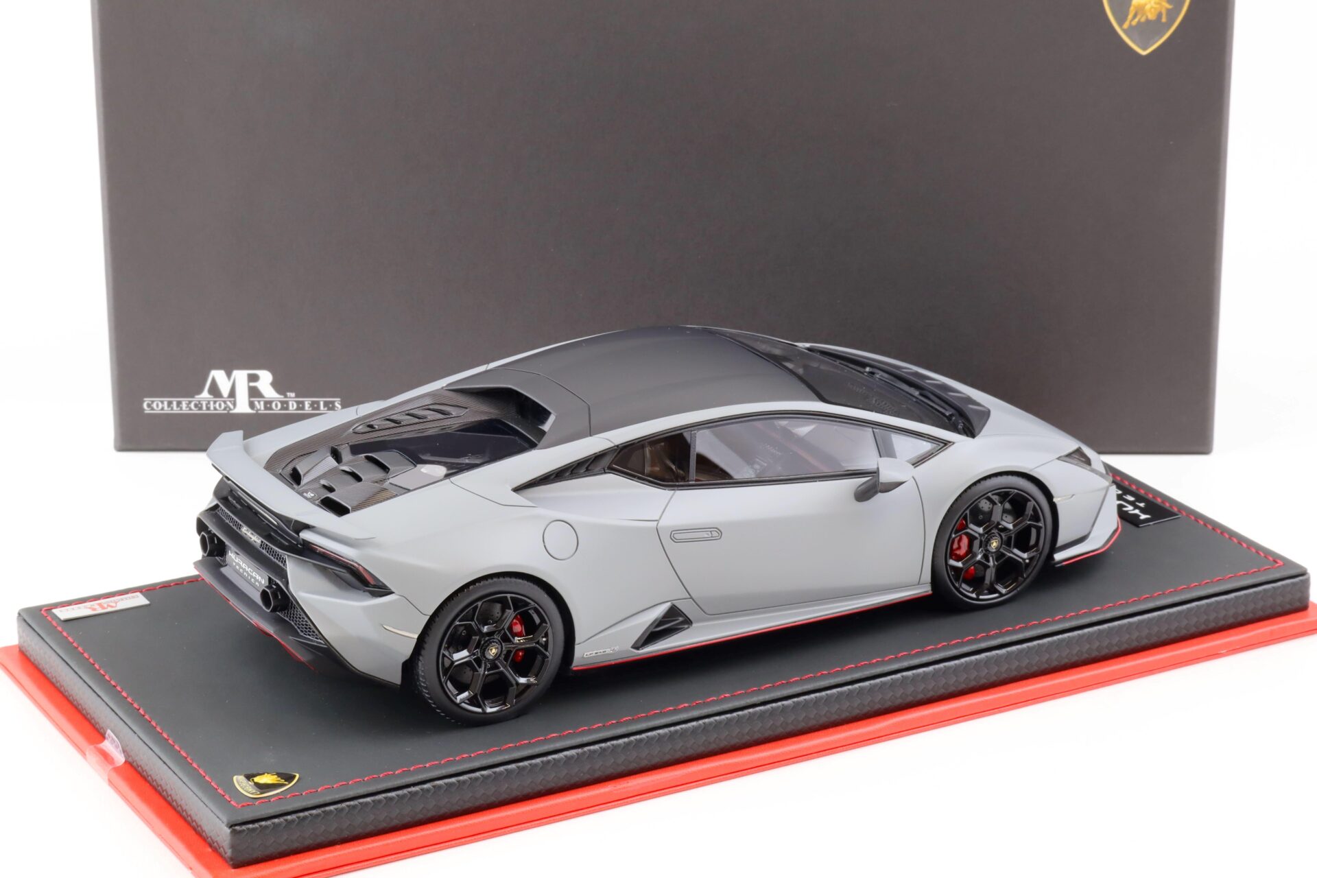 1:18 MR Collection Lamborghini Huracan Tecnica Grigio Acheso - Limited 49 pcs.