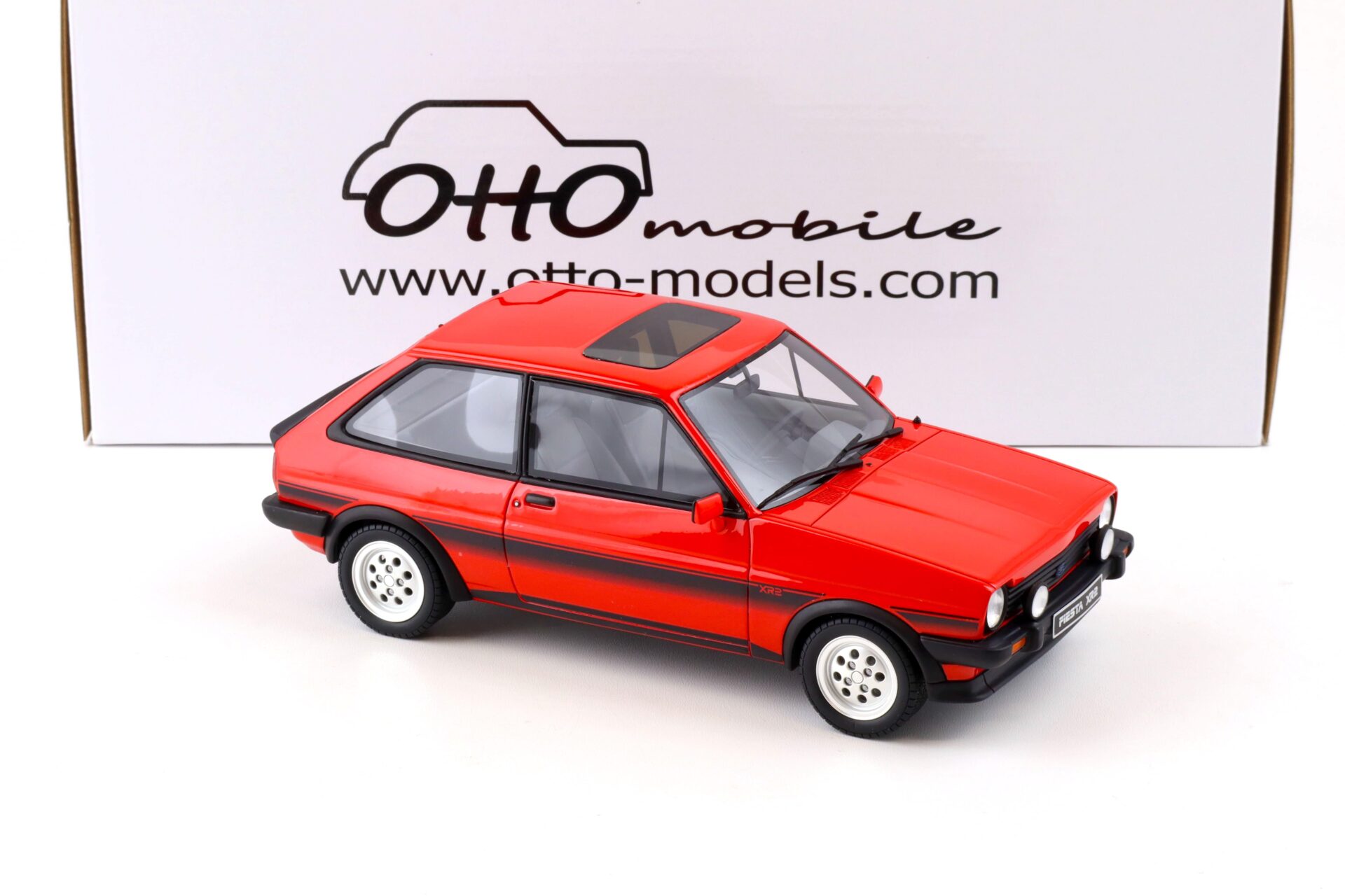 1:18 OTTO mobile OT848 Ford Fiesta XR2 MK1 red 1981