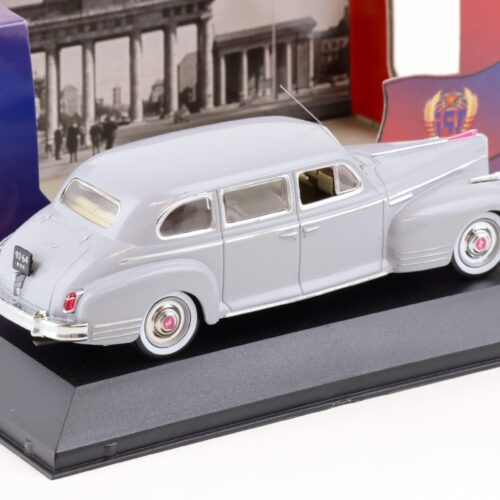 1:43 IST Models ZIS 110 Limousine grey 1947