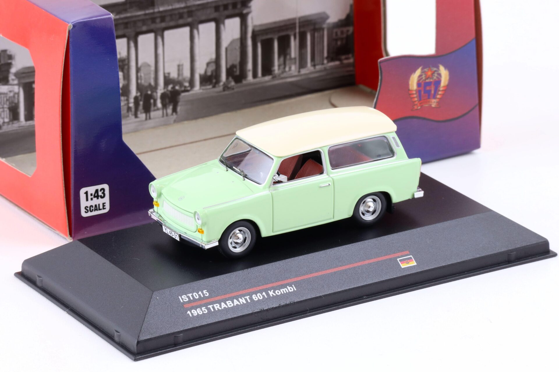 1:43 IST Models Trabant 601 Kombi pastel green & white