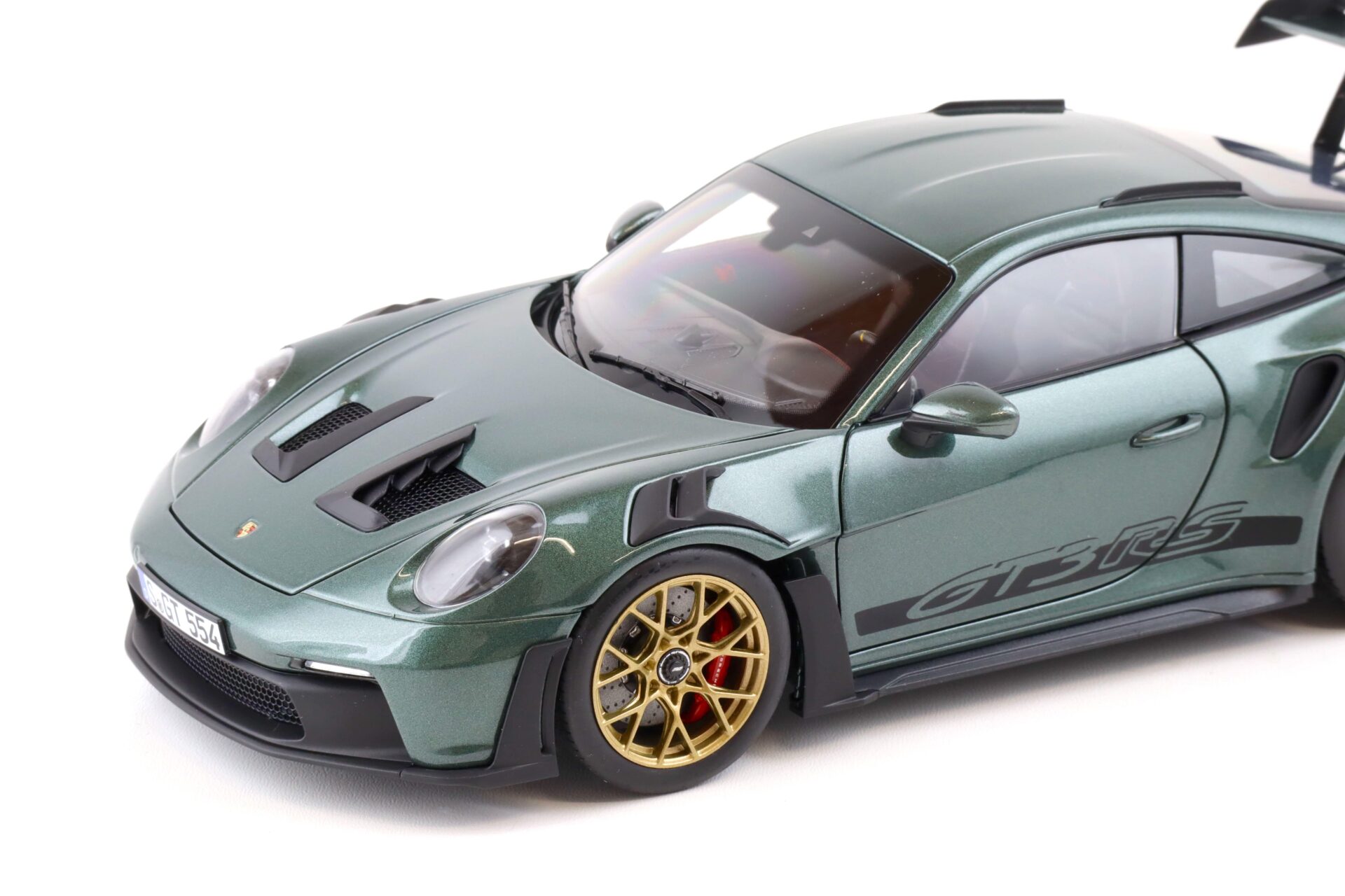 1:18 Norev Porsche 911 (992) GT3 RS Coupe 2022 Malachite green metallic - Limited 504 pcs.