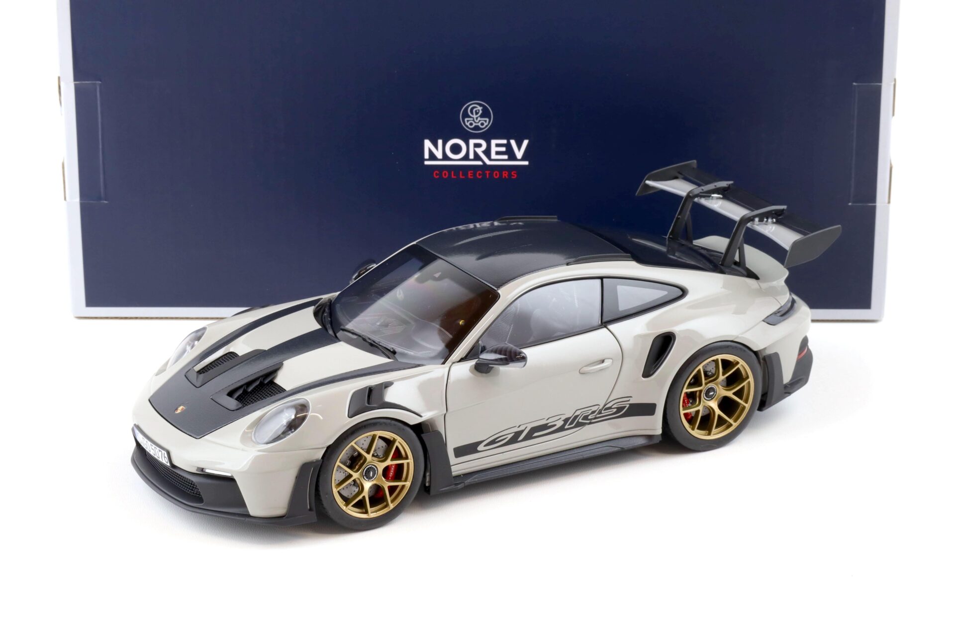 1:18 Norev Porsche 911 (992) GT3 RS Coupe Weissach Package 2022 Kreide - Limited 504 pcs.