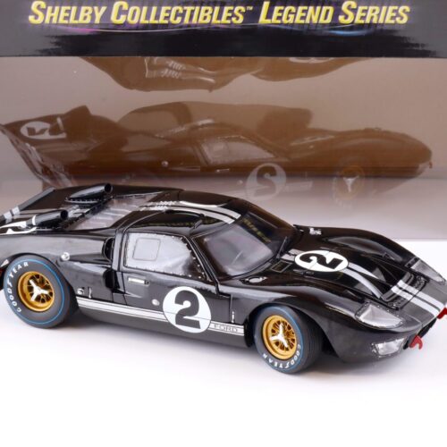 1:18 Shelby Collectibles 1966 Ford GT40 MKII 24h Le Mans 1966 McLaren/ Amon #2