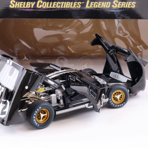 1:18 Shelby Collectibles 1966 Ford GT40 MKII 24h Le Mans 1966 McLaren/ Amon #2