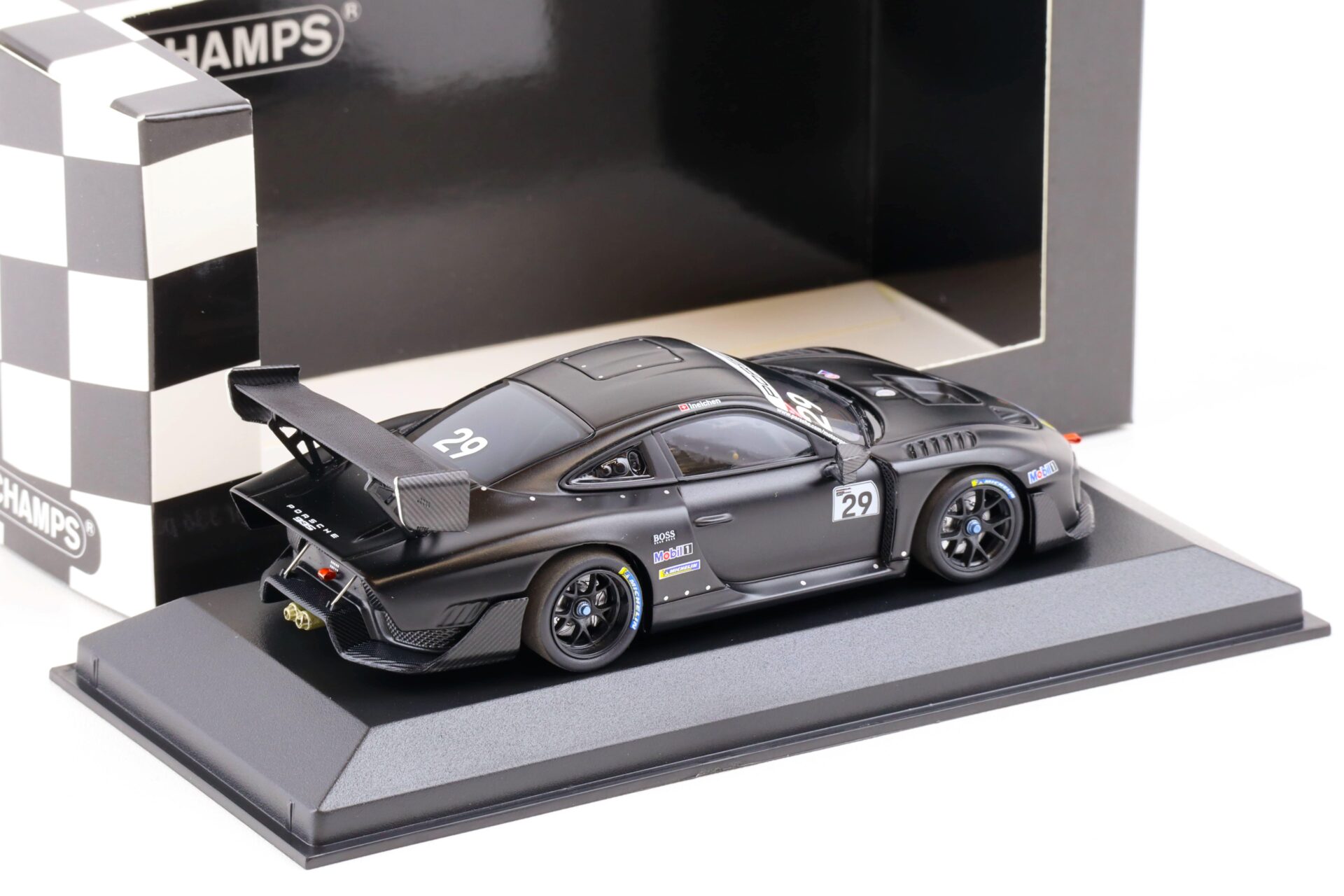 1:43 Minichamps Porsche 935/19 Grasser Racing Team Porsche Supersportscar SPA 2019