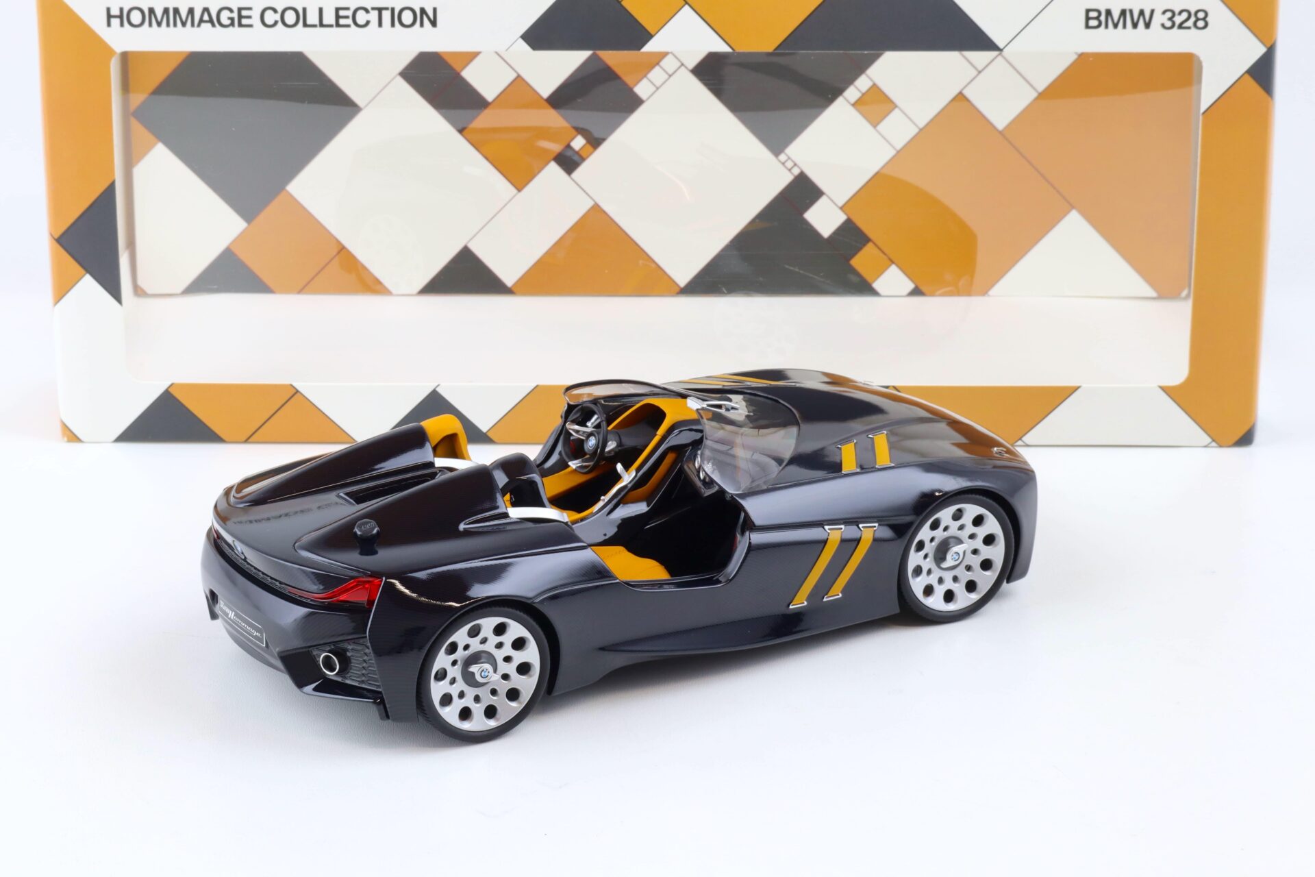 1:18 Norev BMW 328 Hommage Carbon BMW DEALER Hommage Collection