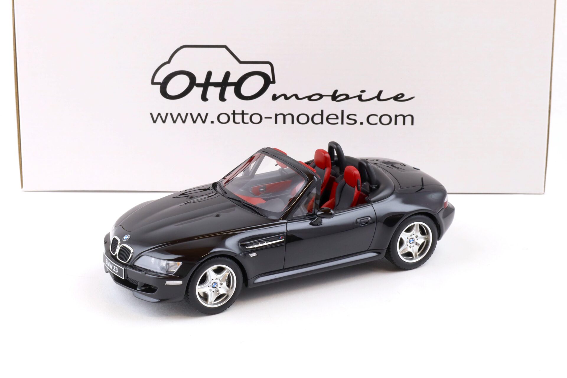 ID 82902 orig.jpg 1:18 OTTO mobile OT1016 BMW Z3 M Roadster black/ red 1999