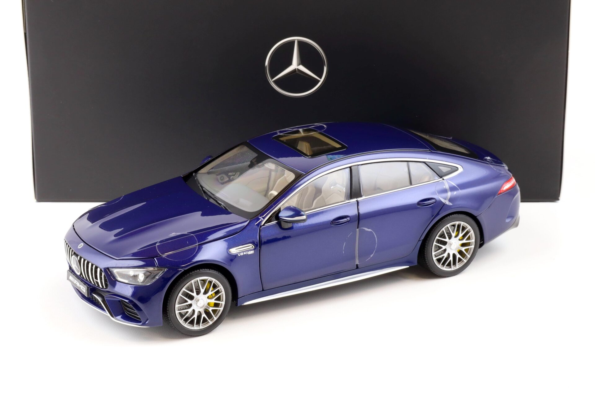 1:18 Norev Mercedes AMG GT 63 S 4 Matic+ brilliant blue DEALER VERSION