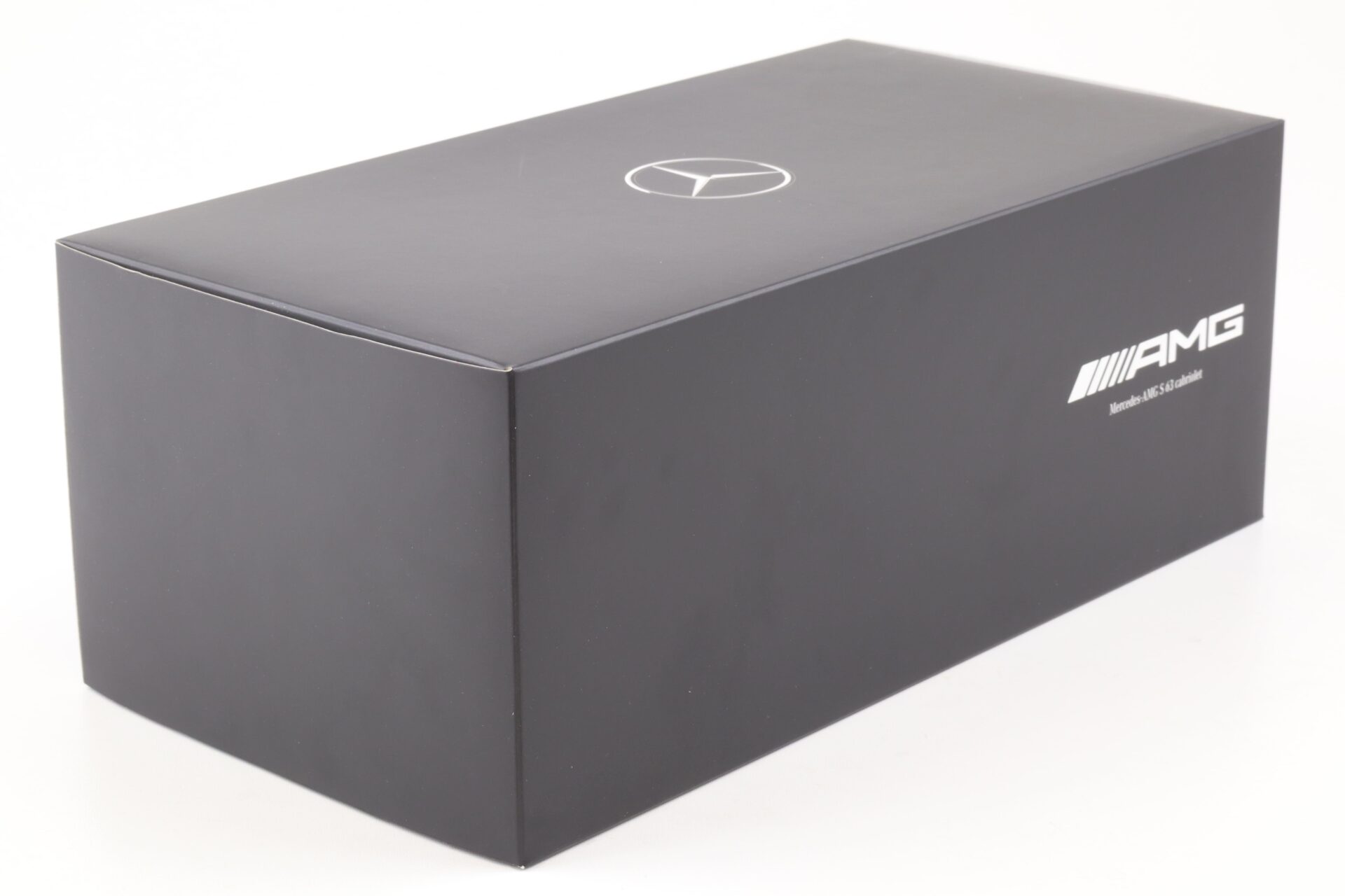 1:18 GT Spirit Mercedes S63 AMG Convertible designo diamond white DEALER VERSION