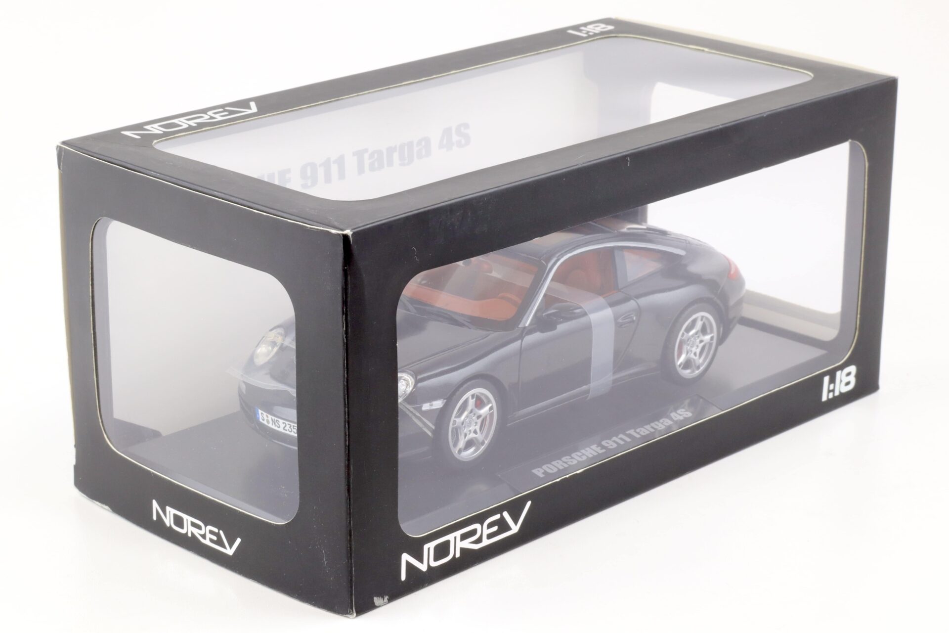 1:18 Norev Porsche 911 (997) Targa 4S Coupe black metallic