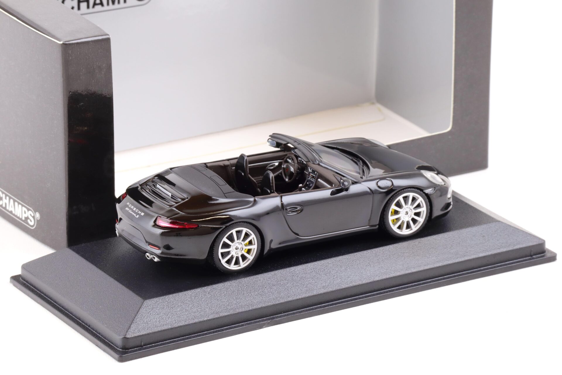 1:43 Minichamps Porsche 911 (991) Carrera S Cabriolet 2012 black