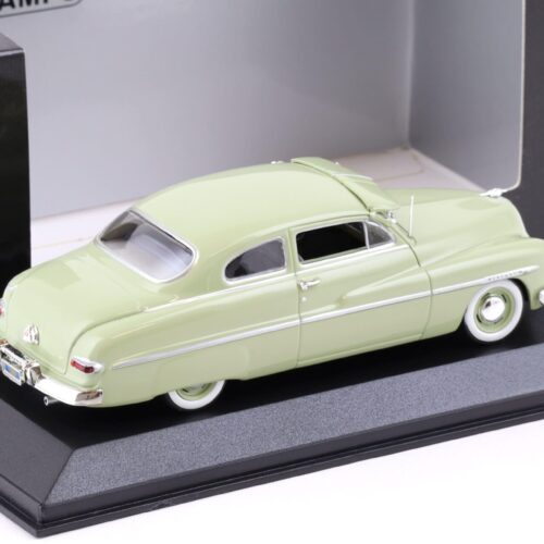 1:43 Minichamps Mercury Monterey 2-door Coupe 1950 light green
