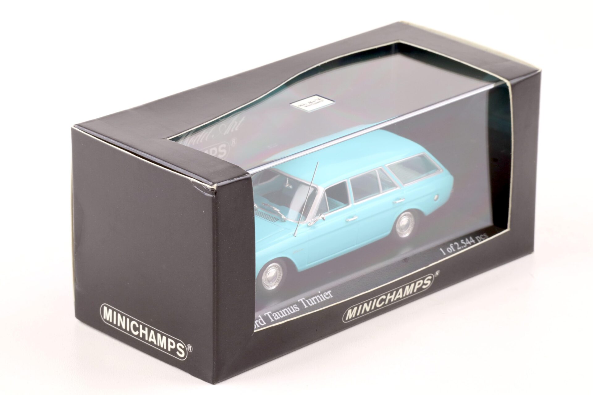 1:43 Minichamps Ford Taunus P5 Turnier light blue 64