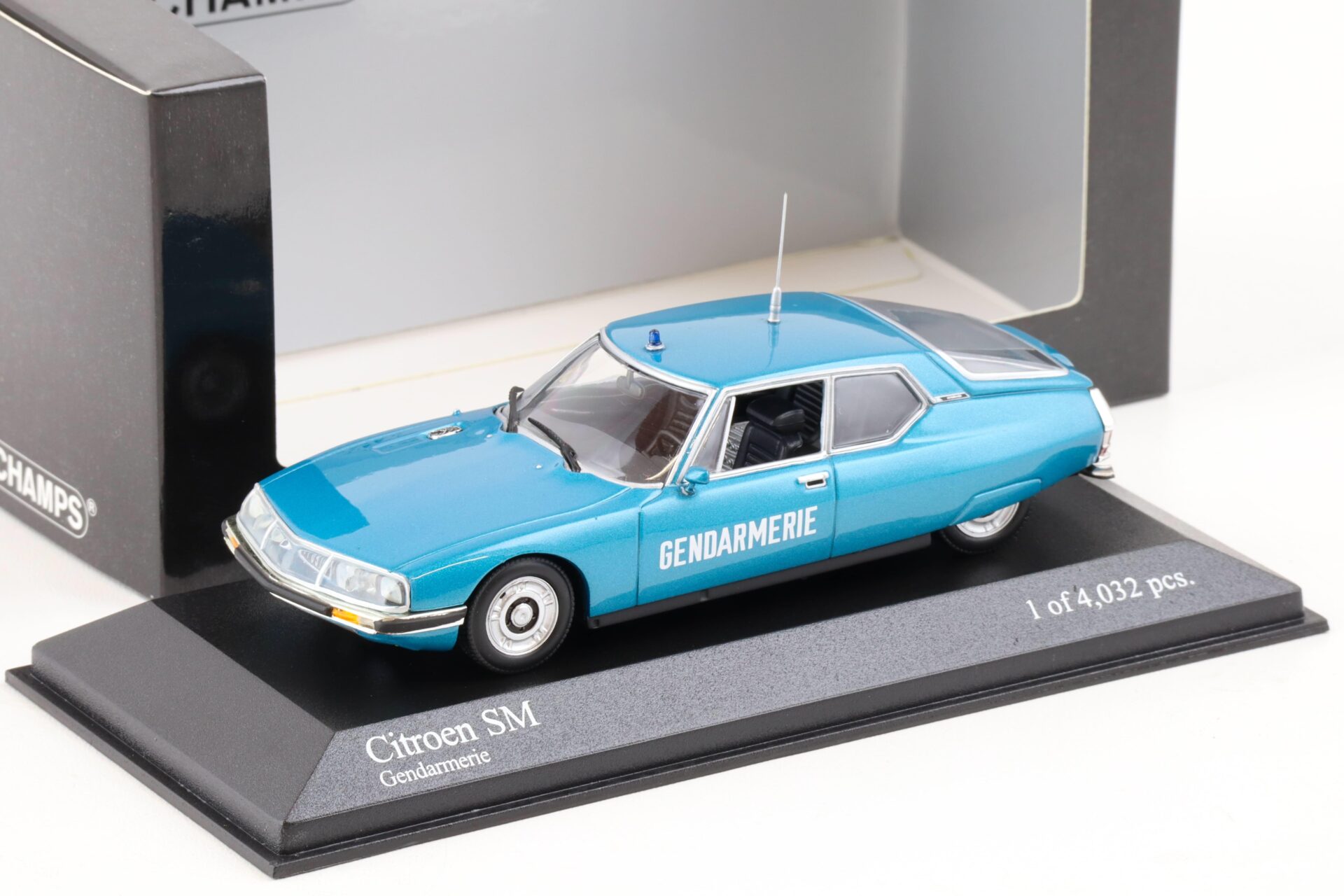 1:43 Minichamps Citroen SM 1970 Gendarmerie blue metallic