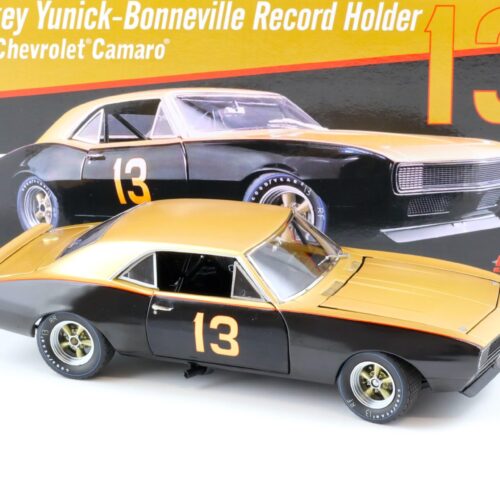1:18 GMP Chevrolet Camaro 1967 Bonneville Record #13 Smokey Yunick black/ gold
