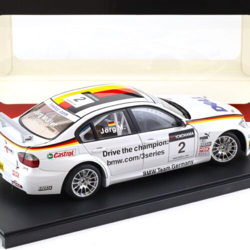 1:18 AUTOart BMW 320Si WTCC 2007 Team Germany #2 J.Müller 80747