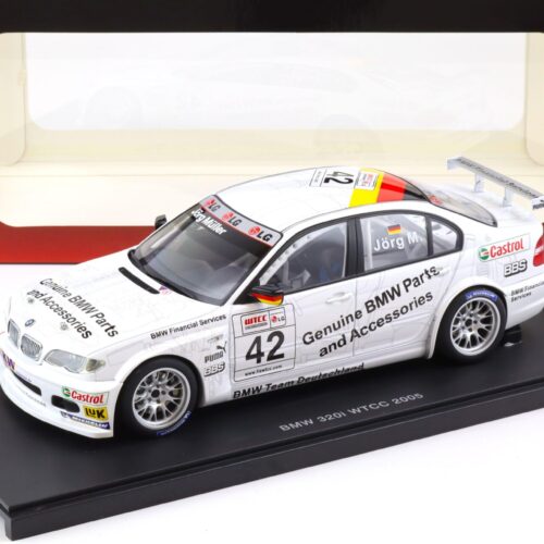 1:18 AUTOart BMW 320i (E46) WTCC 2005 J.Müller #42 BMW Parts 80542