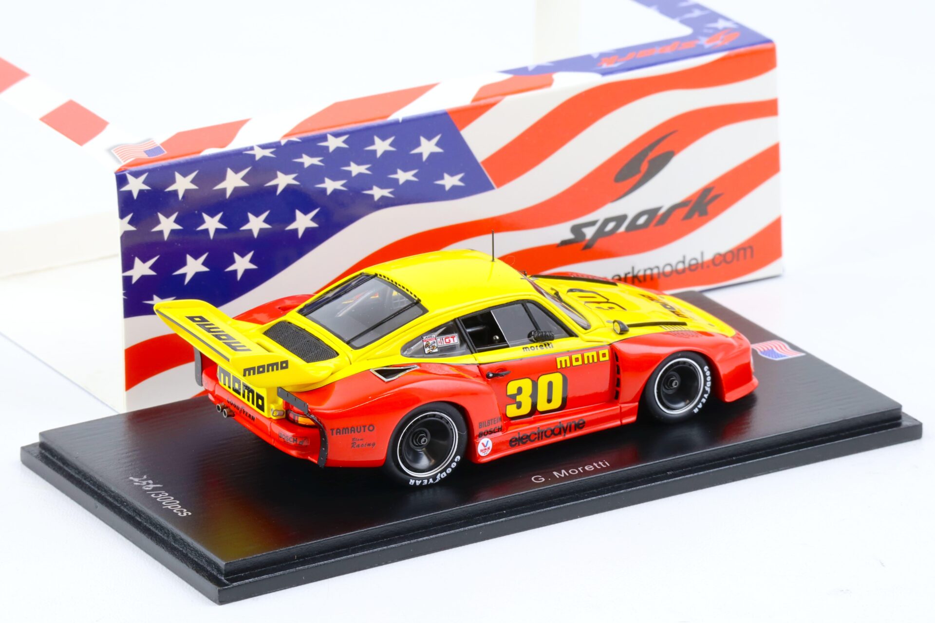 1:43 Spark Porsche 935 - 2nd Portland 1978 G.Moretti #30 MOMO