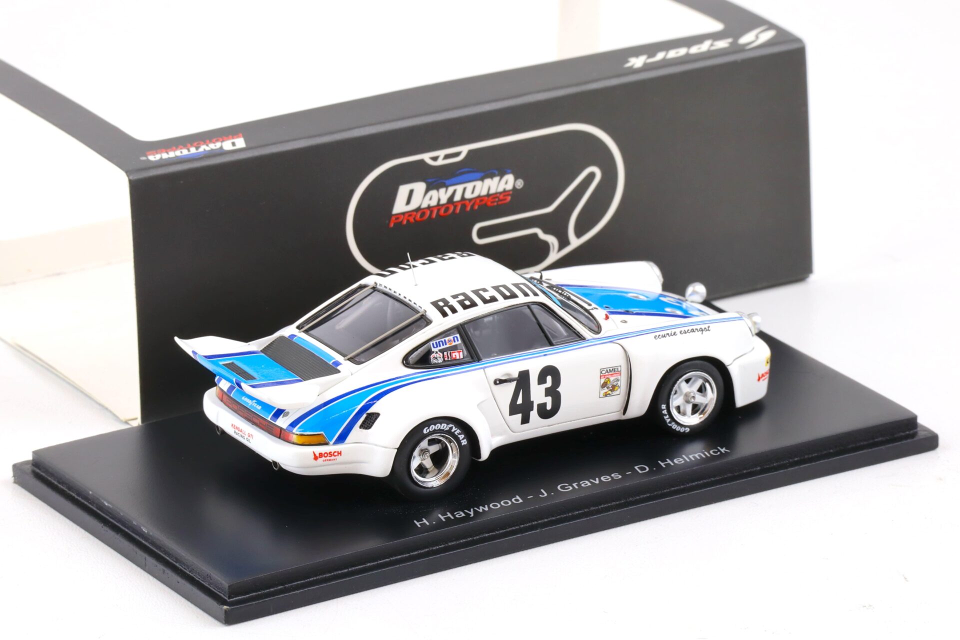 1:43 Spark Porsche 911 RSR #43 Winner Daytona 1977 Haywood/ Graves/ Helmick #43