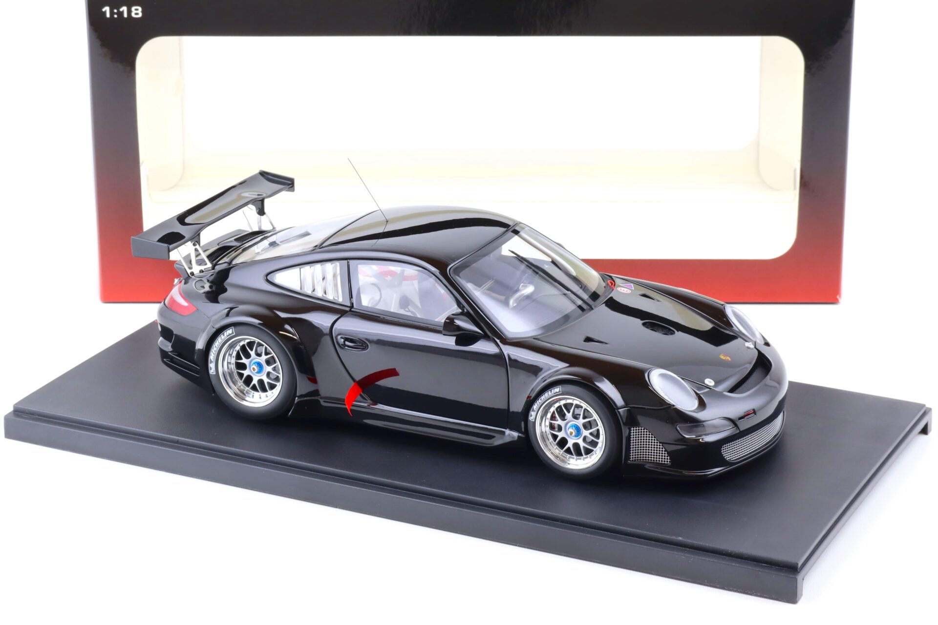 1:18 AUTOart Porsche 911 (997) GT3 RSR Coupe Plain Body Version black 80787