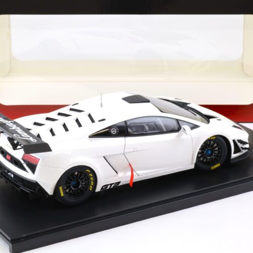 1:18 AUTOart Lamborghini Gallardo GT3 FL2 2013 white 81358